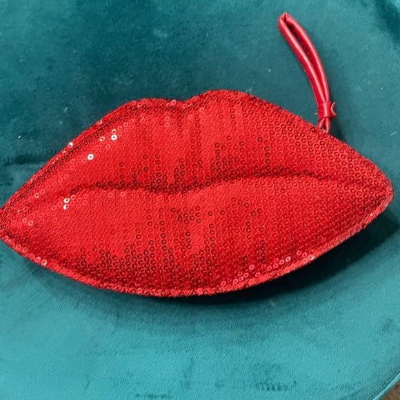 Sephora Sequin Lip Clutch - Picture 2 of 4